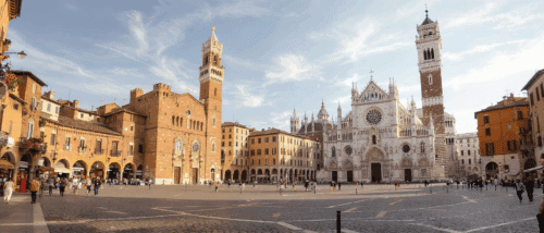 découvrez les sites incontournables à visiter à sienne lors de votre voyage en italie. explorez les joyaux de cette ville médiévale, des places emblématiques aux monuments historiques, et laissez-vous séduire par son riche patrimoine culturel.